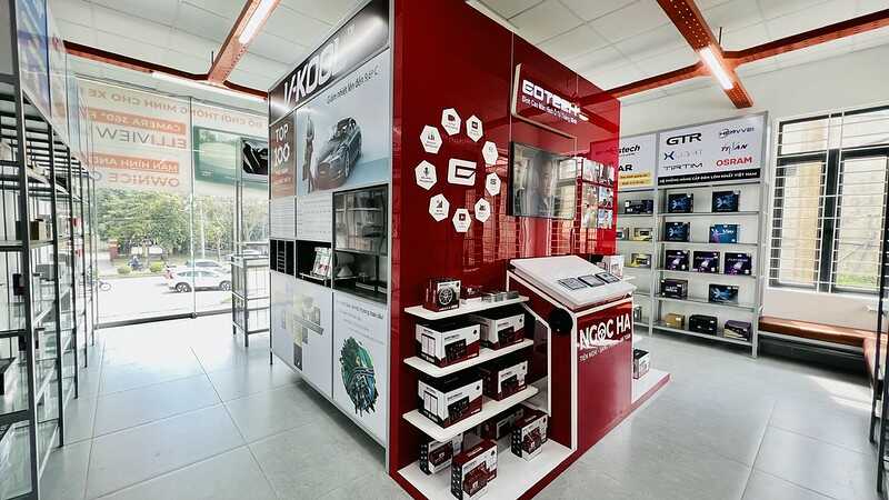 Showroom-trai-nghiem-san-pham