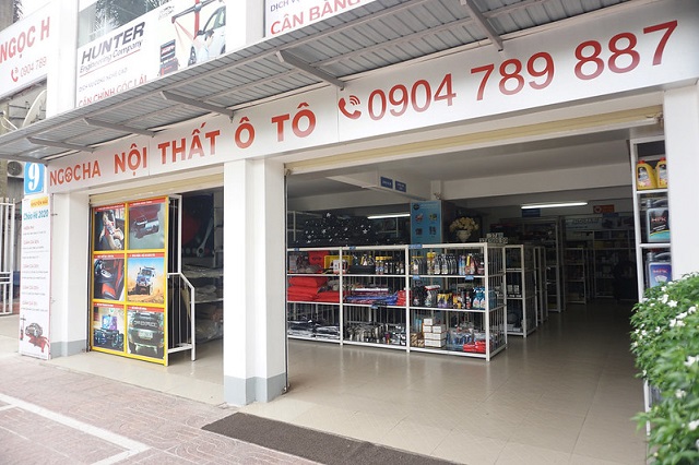 Showroom-phu-kien-oto