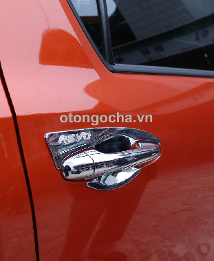 Hõm cửa dài Toyota Hilux Revo 2016 