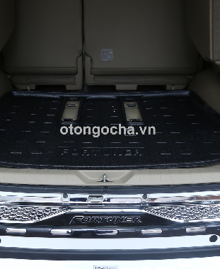 Nẹp chống xước cốp hậu Fortuner 2008-2015